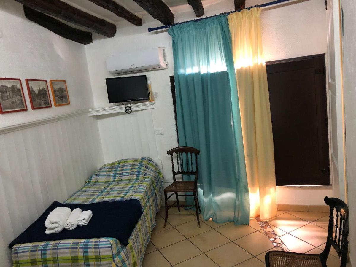 Bahalara Alloggio Palermo Exterior foto