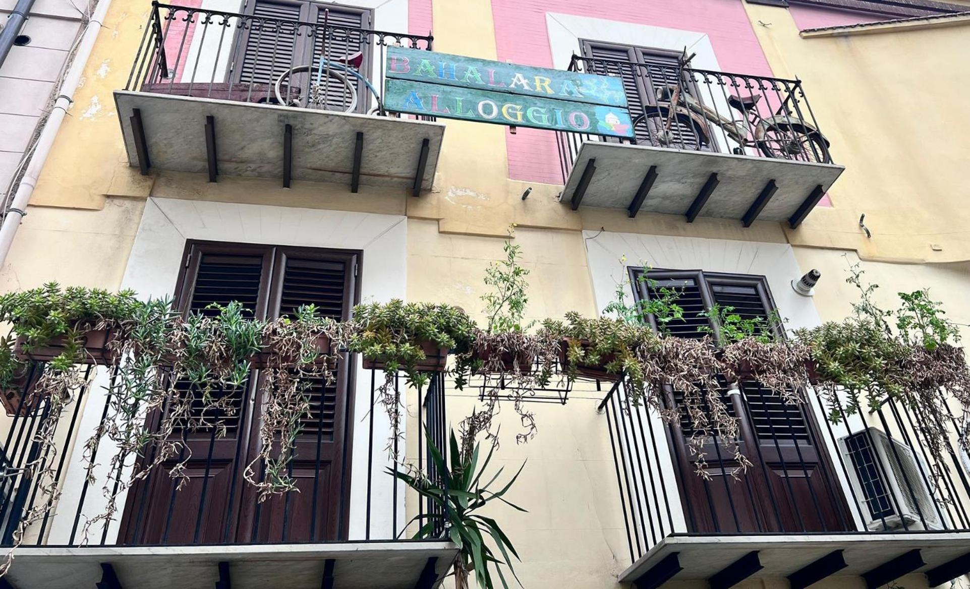 Bahalara Alloggio Palermo Exterior foto
